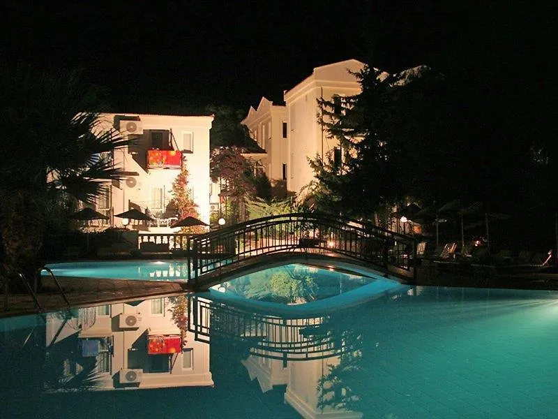 אולודניץ Big Rose Hotel